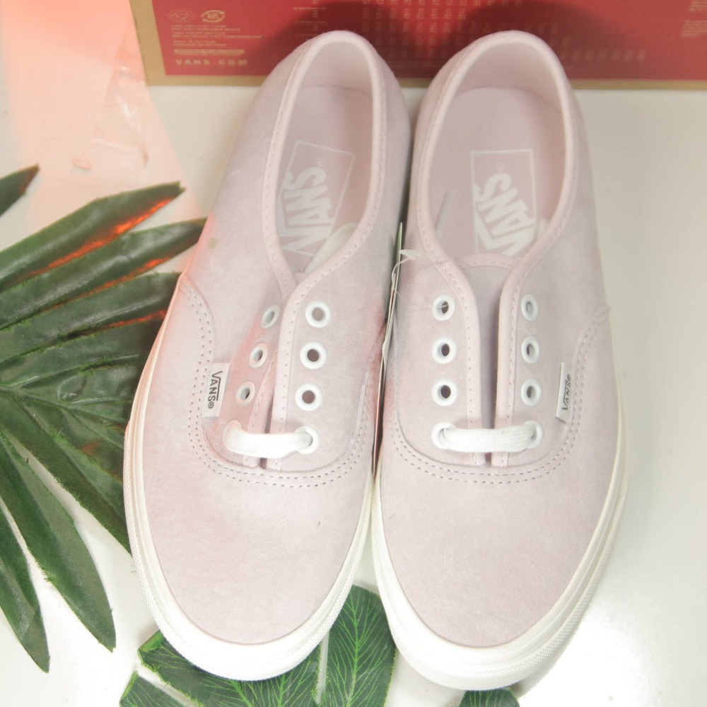 Vans Authentic Pink Suede Water resistant size 6.5 Womens/5 Youth/37EU 000746